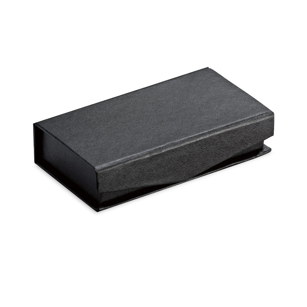 USB ključek s kovinskim karabinom